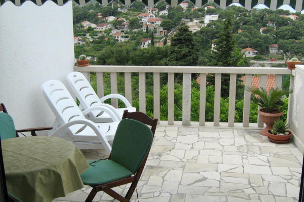 Apartments By The Sea Splitska, Brac - 2923 Postira Εξωτερικό φωτογραφία