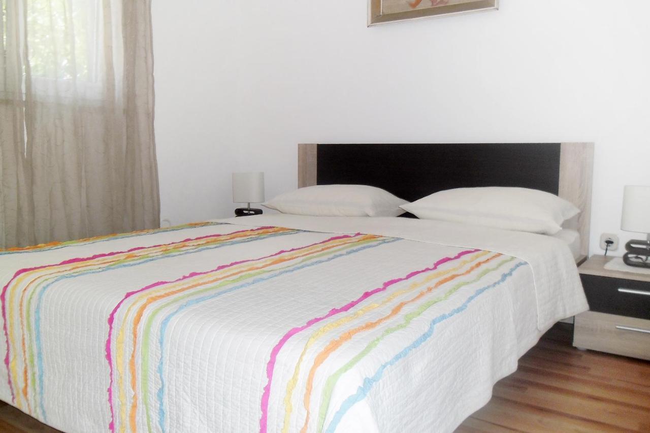 Apartments By The Sea Splitska, Brac - 2923 Postira Εξωτερικό φωτογραφία