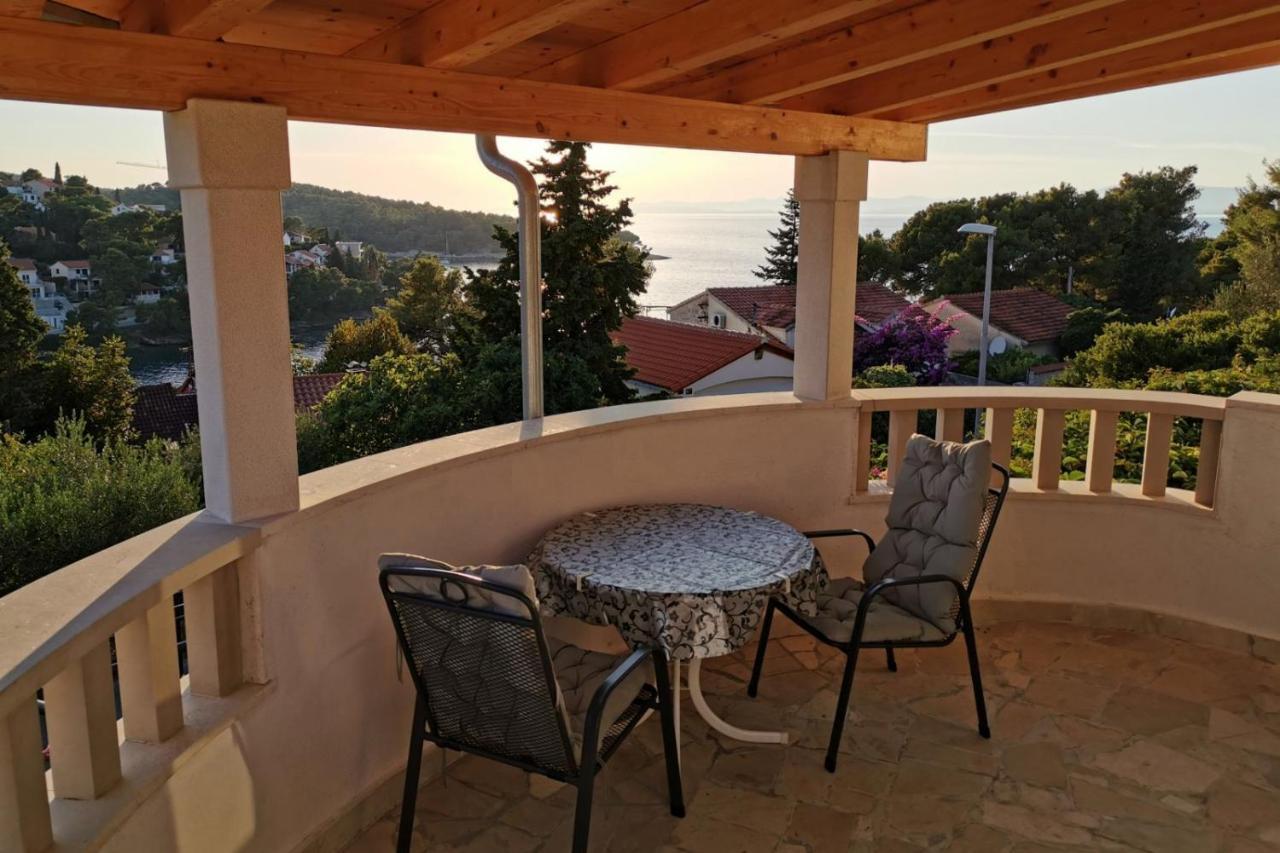 Apartments By The Sea Splitska, Brac - 2923 Postira Εξωτερικό φωτογραφία